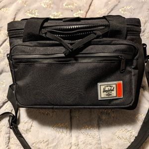 NWT Herschel Supply 12 Pack Cooler Bag